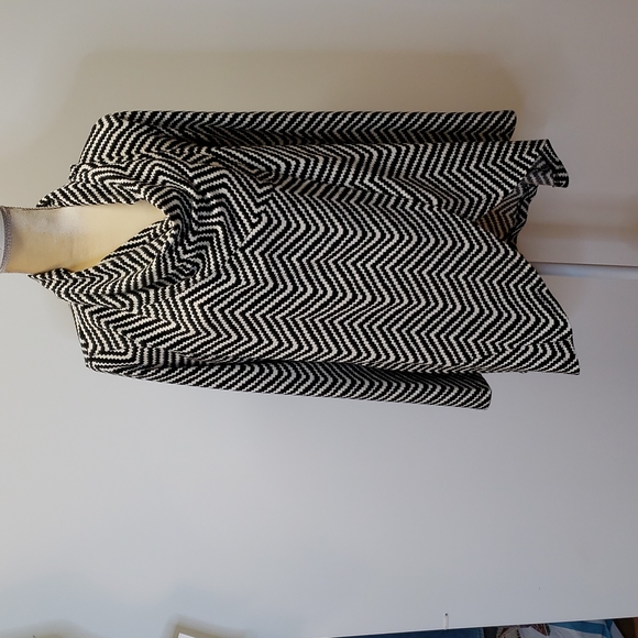 Skies Are Blue Sweaters - NWOT skies are blue size XS oversized black-and-white  cardigan. F40